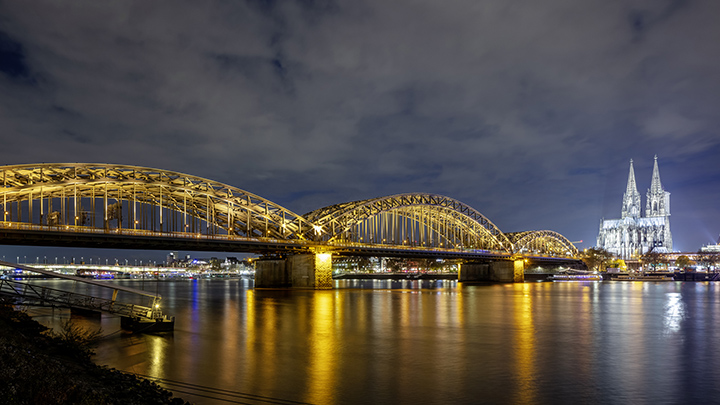 Vernetzte LED-Beleuchtung – Köln