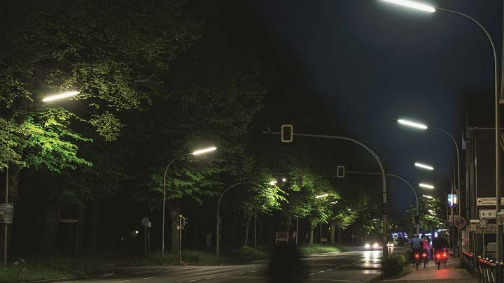 Connected LED street lighting - Germany