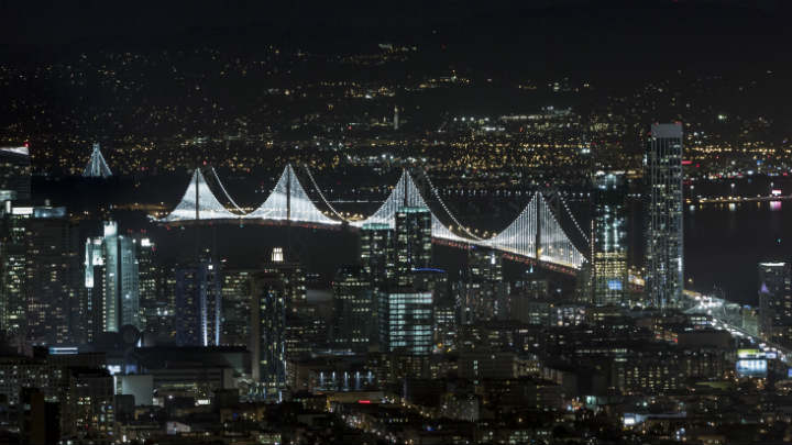 Iluminación conectada en puentes: Puente de San Francisco