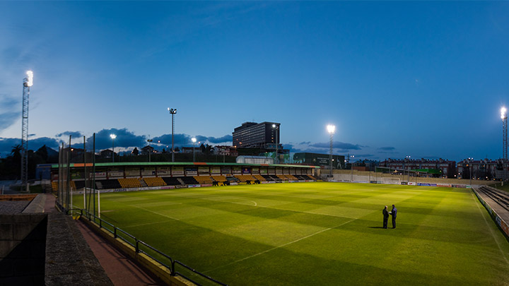 Smart pitch lighting – Portugalete football club