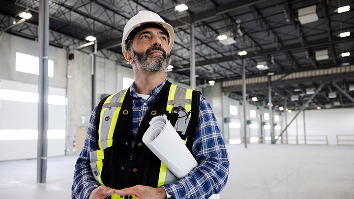 Easy-to-install wireless smart lighting system | Interact Pro